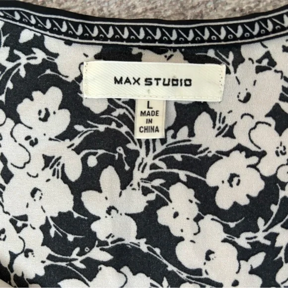 NWOT Max Stupid Floral Button Down Blouse - Picture 5 of 8